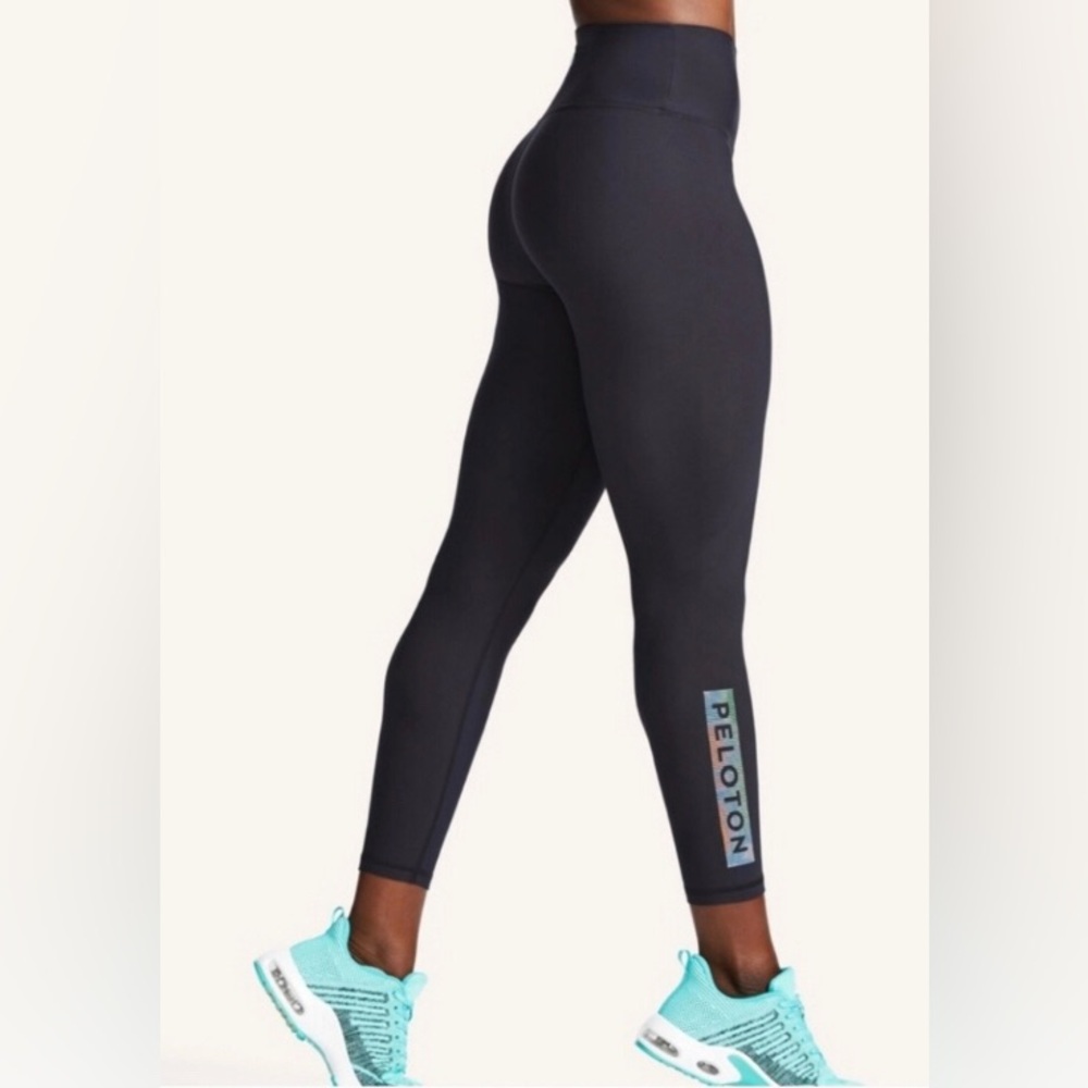 Peloton Cadence leggings Medium NWOT M